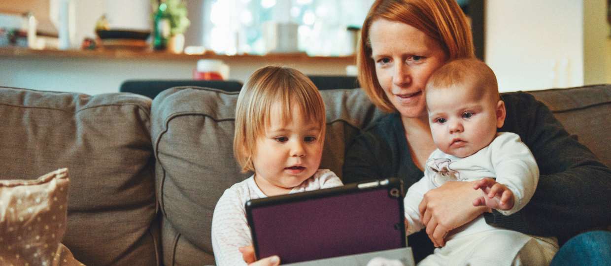 Tablets, Tablet use, children, screen time, technology use, speech delays